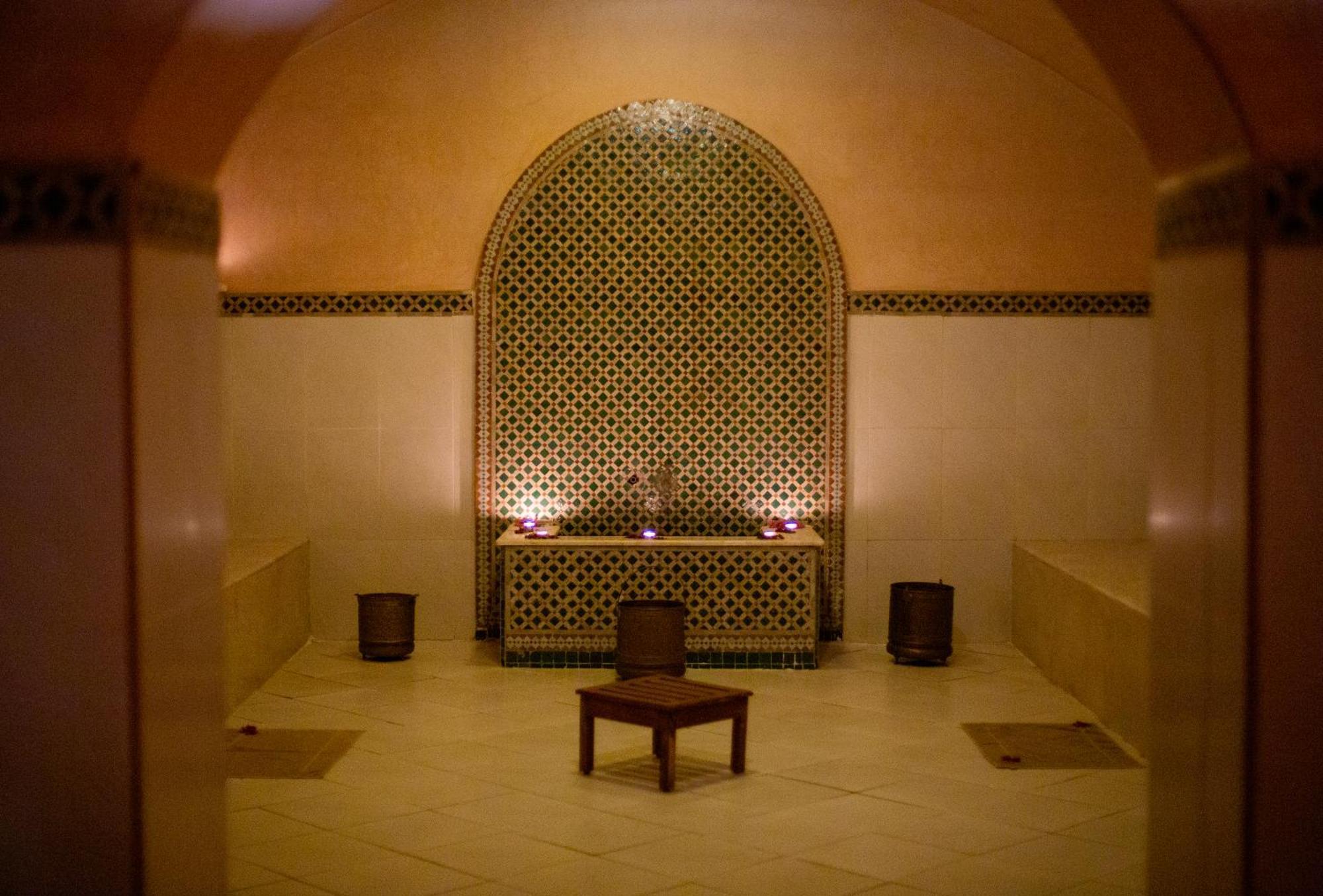 Grand Mogador Agdal Palace Marraquexe Exterior foto A hammam in the Emirates Palace Hotel, Abu Dhabi, United Arab Emirates